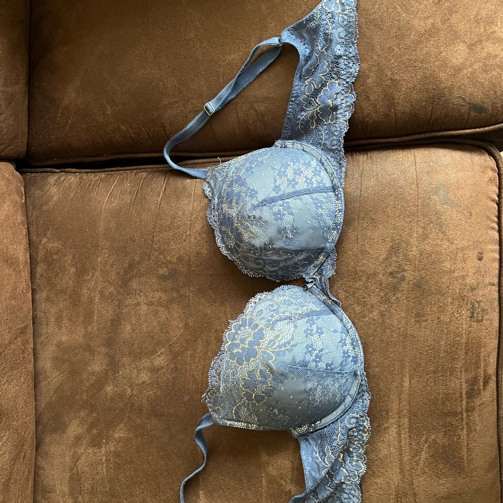 Victoria Secret Bra 34 D